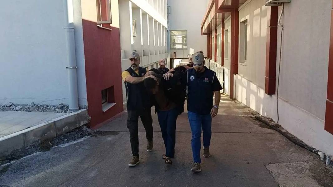 Adana’da IŞİD Propagandasına Geçit Yok! 3 Tutuklama 4